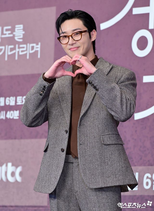 엑스포츠뉴스 김한준 기자, '고도를 기다리며' 제작발표회 박서준