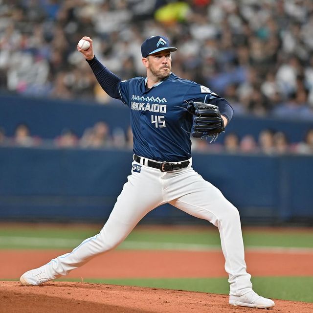 SSG 랜더스가 6일 새 외국인 투수 드류 버하겐과 총액 90만 달러에 계약했다. 버하겐은 미국 메이저리그(MLB)와 일본프로야구(NPB)에서 경험을 쌓았으며, 힘 있는 패스트볼과 완성도 높은 변화구를 구사하는 공격적인 성향의 투수로 평가된다. 닛폰햄 공식 SNS