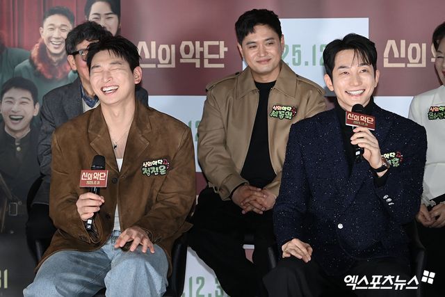 영화 '신의악단'에 출연한 배우 박시후, 정진운. 엑스포츠뉴스 고아라 기자.