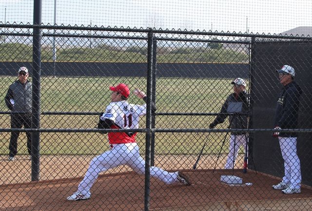 KIA 타이거즈 구원투수 조상우가 1일 미국 어바인 스프링캠프에서 첫 불펜 투구에 임하고 있다. KIA 타이거즈