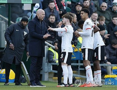리버풀이 10일(한국시간) 영국 플리머스에 있는 홈파크에서 열린 플리머스 아가일과의 2024-2025시즌 FA컵 4라운드 경기에서 충격 패를 당했다.&nbsp;연합뉴스
