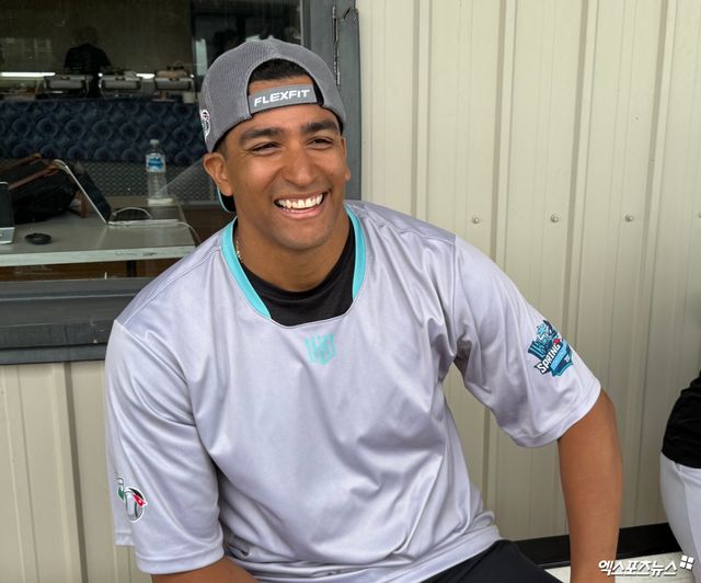 이강철 감독이 이끄는 KT 위즈는 호주 질롱의 질롱 베이스볼 센터에서 1차 스프링캠프를 진행 중이다. KT 윌리엄 쿠에바스가 인터뷰를 하고 있다. 엑스포츠뉴스DB