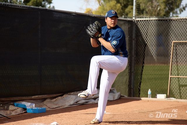 NC 투수 한재승은 지난해 커리어하이를 이어 좀 더 발전하려 한다. 이용훈 투수코치의 많은 칭찬 속에 발전하고 있다. NC 다이노스