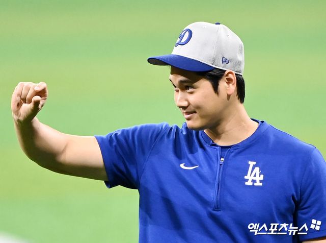 16일 오후 서울 구로구 고척스카이돔에서 '2024 메이저리그 월드투어 서울 시리즈' LA 다저스 공식 훈련이 진행됐다. LA 다저스 오타니 쇼헤이가 훈련에 임하고 있다. 엑스포츠뉴스 DB