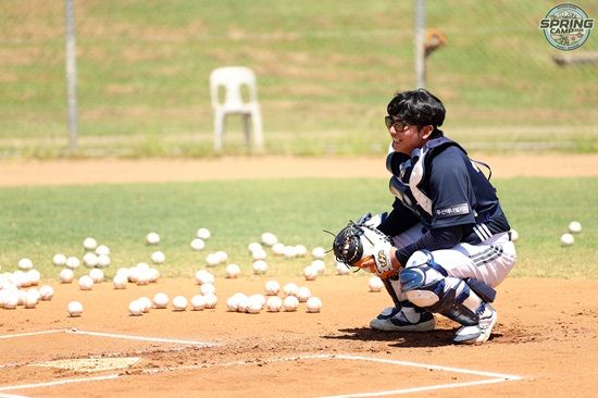 두산 베어스 포수 류현준이 호주 블랙타운 스프링캠프 훈련에 임하고 있다. 두산 베어스