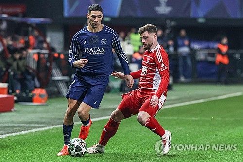 PSG가 12일(한국시간) 프랑스 갱강에 있는 스타드 드 루두루에서 열린 브레스트와의 2024-2025시즌 UEFA 챔피언스리그 16강 플레이오프 1차전에서 3-0 대승을 거두며 토너먼트 진출에 한발 다가섰다.&nbsp;연합뉴스