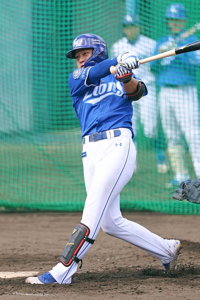 삼성 내야수 양도근은 백업 내야수로 활력을 불어넣으리라 많은 기대를 받았으나 훈련 도중 코에 공을 맞으며 잠시 쉬어가게 됐다. 삼성 라이온즈