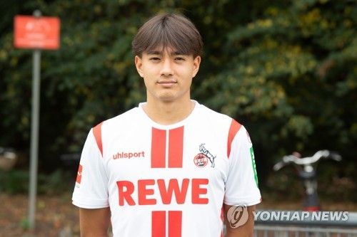 독일 매체 빌트가 15일(한국시간) 대한축구협회가 최근 옌스 카스트로프에게 접촉하고 있다고 보도했다.&nbsp;카스트로프는 독일인 아버지와 한국인 어머니 사이에서 태어난 혼혈 선수다. 연합뉴스