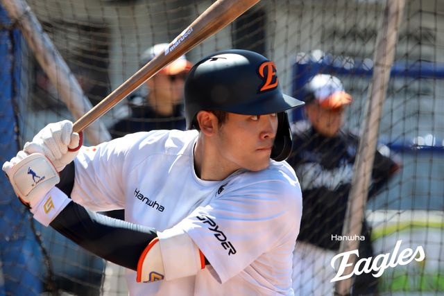 한지윤은 15일 호주 멜버른의 멜버른 볼파크에서 호주 야구 대표팀과 두 번째 연습경기에서 5-5 동점이던 9회초 교체 출전해 1타점 적시 2루타로 결승타의 주인공이 됐다. 한화 이글스