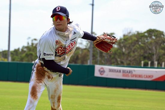 두산 베어스 외야수 김대한이 호주 1차 스프링캠프를 마친 뒤 퓨처스팀 스프링캠프로 이동해 2025시즌 준비를 이어간다. 두산 베어스
