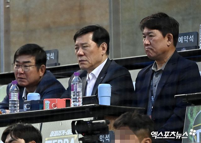 KBO 전력강화위원회는 지난해 프리미어12 대회 실패에도 변화 없이 체제 유지를 선택했다. 엑스포츠뉴스 DB