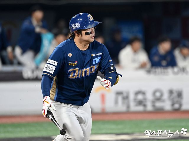 NC 외야수 권희동은 지난해 커리어하이를 기록해 팀 내 최고 연봉자가 됐다. 그는 최고 연봉자의 기쁨보다 어떻게든 팀의 가을야구를 위해 활약하리라 다짐했다. 엑스포츠뉴스 DB