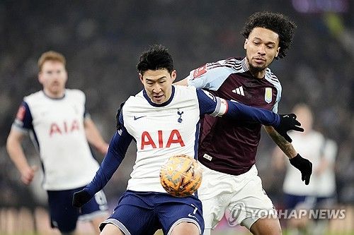 토트넘 소식을 전하는 '토트넘 홋스퍼 뉴스'는 14일(한국시간) 제이미 오하라는 이번 시즌(2024-2025) 토트넘에서 손흥민의 역할이 솔직히 마음에 들지 않는다고 전했다.&nbsp;연합뉴스