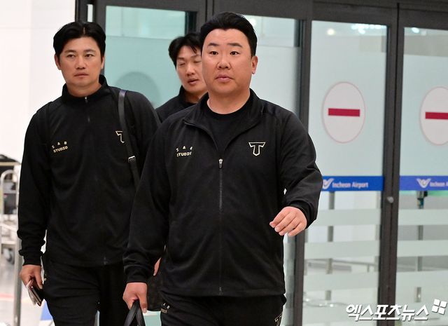 복귀 시점이 확정된 건 아니다. 이의리의 몸 상태가 완벽하게 다 올라와야 한다는 게 사령탑의 생각이다. 이범호 감독은 "이의리 선수가 퓨처스리그에서 로테이션을 돌면서 준비할 것이기 때문에 트레이닝 파트에서 'OK' 사인을 내고, 또 진갑용 퓨처스 팀 감독님께서 괜찮다고 판단하면 그때부터는 준비할 수 있도록 해서 올려야 하지 않을까 싶다"고 설명했다. 인천공항, 김한준 기자