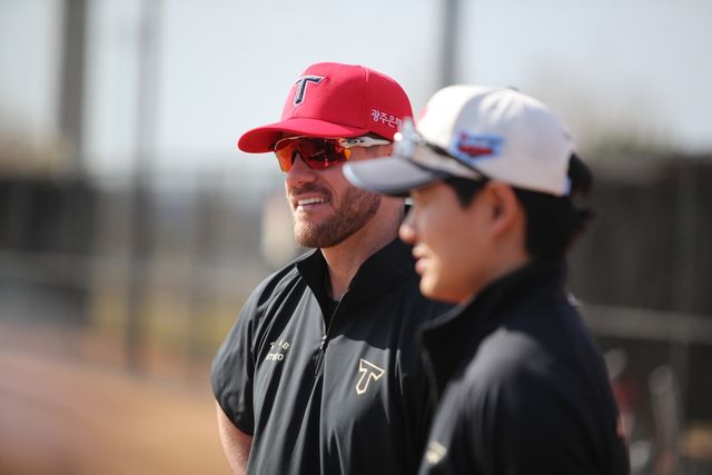 빅리그에서 3년 연속 20홈런을 달성하는 등 검증된 외국인 타자 패트릭 위즈덤이 김도영, 나성범 등과 함께 어떤 모습을 보여줄지 기대를 모으고 있다. KIA 타이거즈