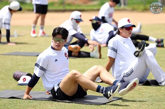 두산 베어스 투수 최종인이 호주 블랙타운 스프링캠프 훈련에 임하고 있다. 두산 베어스