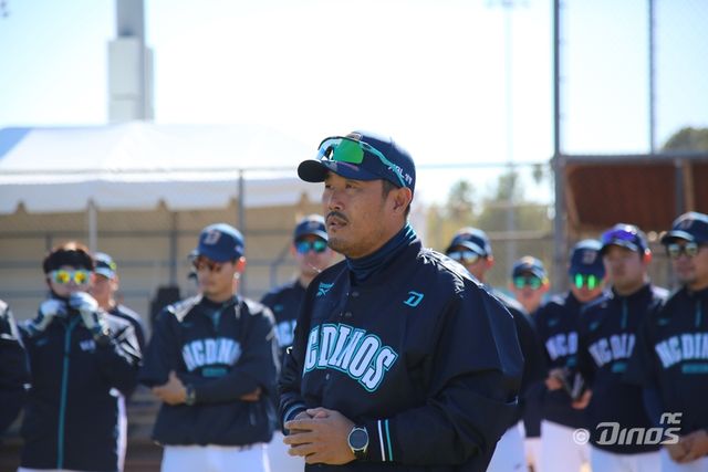 NC는 21일 미국 애리조나에서 열린 1차 스프링캠프를 끝내고 귀국했다. 이호준 감독은 애리조나에서 거둔 훈련 성과에 크게 만족했다. NC 다이노스