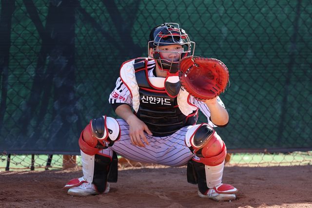 LG 포수 이한림은 많은 기대를 받고 프로에 입단했다. 백업 포수를 찾고 있는 LG 안방에 활력을 불어넣을 수 있을지 관심이 쏠린다. LG 트윈스