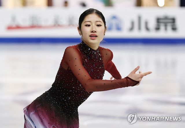 이해인이 23일 서울 목동 아이스링크에서 열린 2025 국제빙상경기연맹(ISU) 피겨스케이팅 사대륙선수권대회 여자 싱글 프리스케이팅에서 연기를 펼치고 있다. 연합뉴스