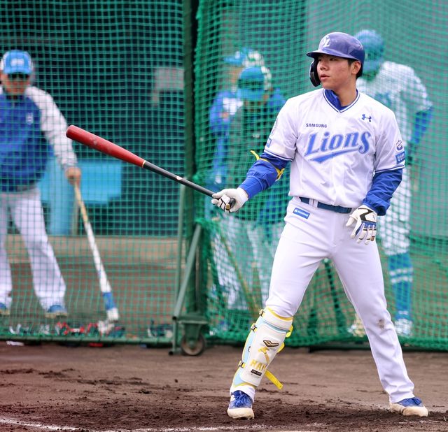 삼성 외야수 함수호는 22일 자체 청백전에서 시원한 홈런포를 터트렸다. 롤모델인 구자욱처럼 삼성을 이끌어갈 선수로 성장할지 많은 관심이 쏠린다. 삼성 라이온즈