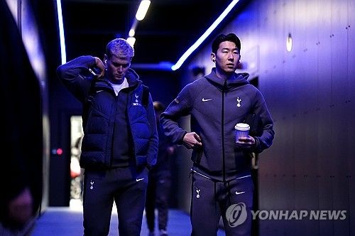 손흥민이 23일(한국시간) 영국 입스위치에 있는 포트먼 로드에서 열린 입스위치 타운과 토트넘 홋스퍼의 2024-2025시즌 프리미어리그 26라운드 원정 경기에서 맹활약하며 팀의 4-1 대승을 이끌었다.&nbsp;손흥민은 이날 2도움으로 프로 통산 다섯 번째 시즌 10-10을 달성했다. 연합뉴스