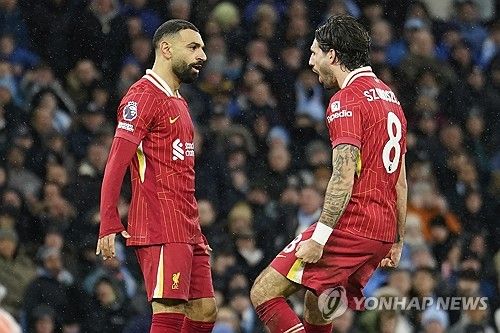 리버풀이 24일(한국시간) 영국 맨체스터에 있는 에티하드 스타디움에서 열린 맨체스터 시티와의 2024-2025시즌 프리미어리그 26라운드 원정 경기에서 2-0으로 승리했다.연합뉴스