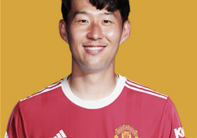 맨체스터 유나이티드가 손흥민을 주시하고 있다는 보도가 또 나왔다. 손흥민이 직전 프리미어리그 경기인 입스위치 원정에서 멀티 어시스트를 기록하며 자신의 진가를 축구종가에 다시 알린 가운데 맨유가 그를 당장 올 여름 돈 주고 영입할 수 있다는 소식이다. 영국 '더위크'는 24일 '손흥민의 계약은 2026년 6월까지 유효하지만 토트넘은 여름에 그를 매각하는 것을 고려할 수도 있다. 후벵 아모림의 맨체스터 유나이티드가 여름에 손흥민을 영입할 유력한 후보로 떠올랐다'라고 보도했다. 매체는 맨유가 알레한드로 가르나초 혹은 카세미루를 매각하면 그 돈으로 손흥민 이적료를 최대 720억원까지 줄 수 있다고 주장했다.