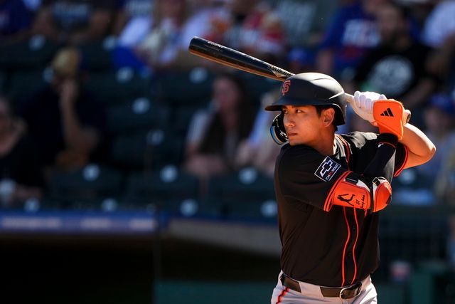 샌프란시스코 외야수 이정후는 25일(한국시간) 콜로라도와 시범경기에 3번타자 중견수로 선발 출전했다. 이날 첫 타석부터 홈런포를 때려내 눈길을 끌었다. 연합뉴스 AP