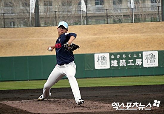 롯데 자이언츠가 28일 지바롯데와 교류전을 치러 1대 3으로 패했다. 선발 투수 박세웅이 3이닝 1실점을 기록한 가운데 나승엽이 솔로 홈런을 쏘아 올려 유일한 득점을 만들었다. 미야자키, 김근한 기자