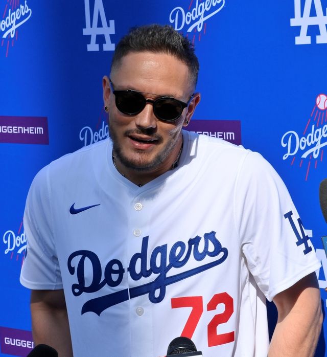 LA 다저스 내야수 미겔 로하스가 27일 미국 애리조나주 피오리아에 위치한 일식집에서 오타니 쇼헤이, 야마모토 요시노부, 사사키 로키 등 다저스에서 뛰고 있는 아시아 출신 선수들과 저녁 식사 자리를 마련했다. 김혜성도 이 자리에 함께했던 것으로 전해졌다. UPI 연합뉴스