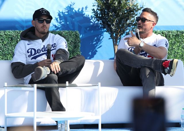 LA 다저스 내야수 미겔 로하스가 27일 미국 애리조나주 피오리아에 위치한 일식집에서 오타니 쇼헤이, 야마모토 요시노부, 사사키 로키 등 다저스에서 뛰고 있는 아시아 출신 선수들과 저녁 식사 자리를 마련했다. 김혜성도 이 자리에 함께했던 것으로 전해졌다. AFP 연합뉴스