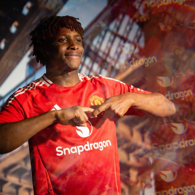 맨유가 지난 2일(한국시간) 공식 홈페이지를 통해 패트릭 도르구 영입을 발표했다. 계약 기간은 2030년 여름까지이며 1년 연장옵션도 포함돼 있다.&nbsp;맨유는 3년 만에 박지성의 등번호 13번을 새로운 영입생에게 부여했다. 맨유