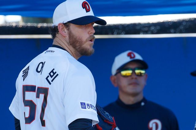 두산 베어스 새 외국인 투수 콜 어빈이 호주 시드니 스프링캠프 훈련에 임하고 있다. 두산 베어스