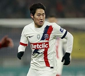 파리 생제르맹(PSG)은 5일(한국시간) 프랑스 르망에 위치한 스타드 마리-마빙트에서 열린 르망 FC와의 2024-25시즌 쿠프 드 프랑스 16강에서 2-0 승리를 거뒀다. 이날 승리로 대회 2연패를 노리는 PSG는 8강 진출에 성공했다. 이강인은 르망전에서 선발로 나와 90분 풀타임을 소화했다. 비록 공격포인트를 올리지 못했지만 패스 성공률 95%를 기록하면서 PSG의 공격 전개를 이끌었다. 연합뉴스