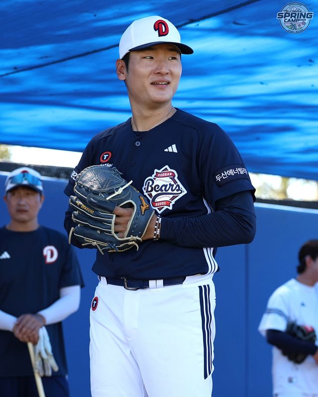 두산 베어스 투수 곽빈이 호주 시드니 블랙타운에서 열리는 스프링캠프에 참가해 훈련을 소화하고 있다. 두산 베어스