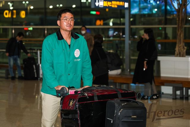 키움 투수 원종현은 4년 25억원 전액 보장을 받으며 FA 이적했다. 다만, 부상에 발목이 잡혀 제 기량을 보여주지 못했다. 선수 개인과 팀 모두에 중요할 2025시즌이다. 키움 히어로즈