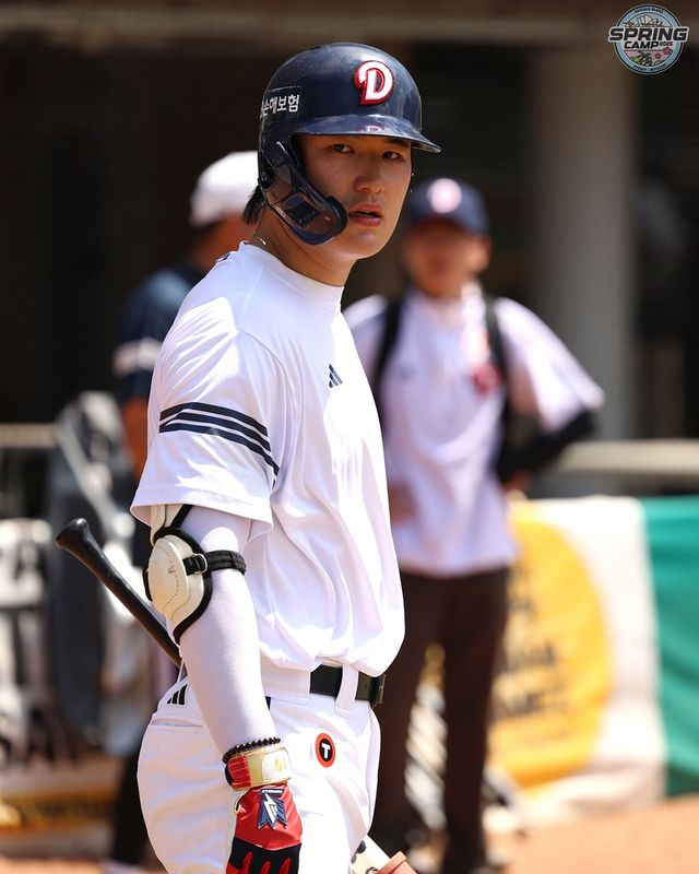 두산 베어스 내야수 김동준이 호주 블랙타운 스프링캠프에서 훈련에 임하고 있다. 두산 베어스