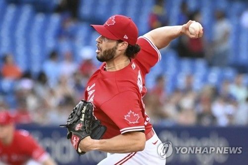 2020년부터 2022년까지 미국 메이저리그 토론토 블루제이스에서 류현진(한화 이글스)과 함께 뛰었던 우완 토마스 해치. 메디컬 테스트를 통과하지 못해 두산 베어스와 계약이 해지된 이후 캔자스시티 로열스와 마이너리그 계약을 맺었다. 사진 연합뉴스