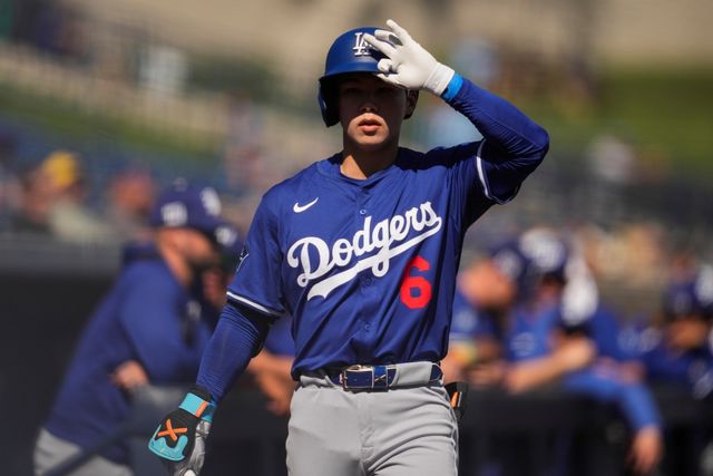 시범경기에서 부진하고 있는 LA 다저스 내야수 김혜성이 취재진과의 인터뷰를 통해 다저스가 아닌 다른 팀에 갔어도 도전이었을 것이라면서 적응을 통해 성취감을 얻는 게 중요하다고 강조했다. AP 연합뉴스