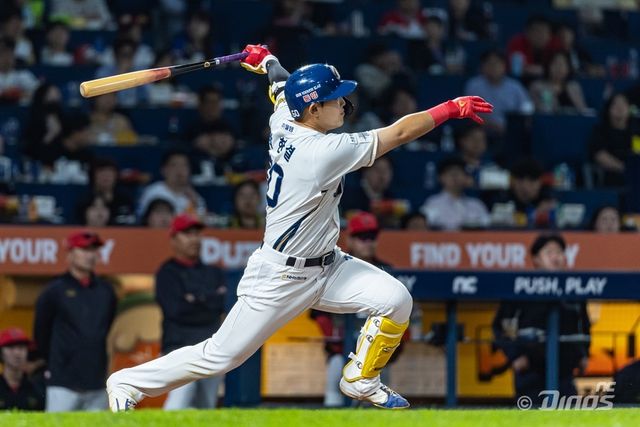 NC 다이노스 외야수 박한결이 10일 창원NC파크에서 열린 2025 신한 SOL Bank KBO 시범경기 3차전에서 KIA 타이거즈를 상대로 2타점 2루타를 기록했다. 사진 NC 다이노스