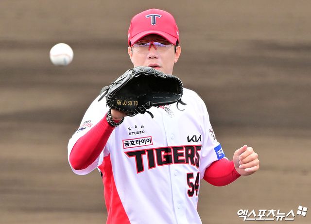 KIA 타이거즈 베테랑 좌완 양현종이 11일 창원NC파크에서 열린 2025 신한 SOL Bank KBO 시범경기 4차전에서 NC 다이노스를 상대로 4이닝 1실점으로 호투했다. 사진 엑스포츠뉴스 DB