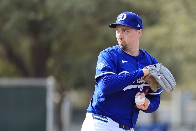 다저스 투수 스넬은 한국인 선수와 많은 인연을 맺었다. 최근에는 메이저리그 도전에 나선 김하성, 이정후, 김혜성 등의 적응에 많은 도움을 주고 있다. 연합뉴스