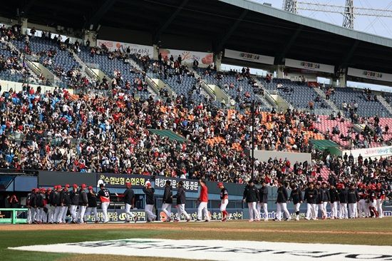 KIA 타이거즈가 13일 잠실 두산전에서 4-1로 승리해 시범경기 2연승을 내달렸다. KIA 타이거즈