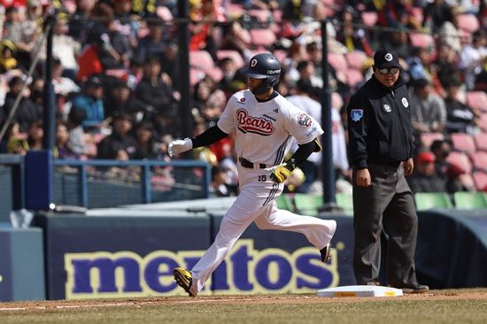 두산 베어스 내야수 박준영이 지난 13일 잠실 KIA전에 선발 유격수로 출전해 동점 홈런을 포함한 멀티 히트 경기를 펼쳤다. 두산 베어스