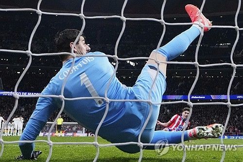 UEFA가 지난 13일(한국시간) 성명을 통해 아틀레티코 마드리드가 문의한 훌리안 알바레스의 승부차기 취소에 대한 문의에 대해 설명하면서 투 터치가 맞다고 발표했다. 연합뉴스