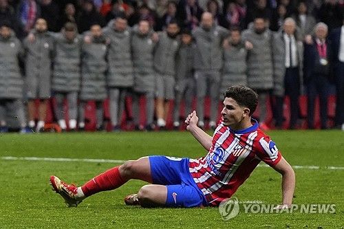 UEFA가 지난 13일(한국시간) 성명을 통해 아틀레티코 마드리드가 문의한 훌리안 알바레스의 승부차기 취소에 대한 문의에 대해 설명하면서 투 터치가 맞다고 발표했다. 연합뉴스