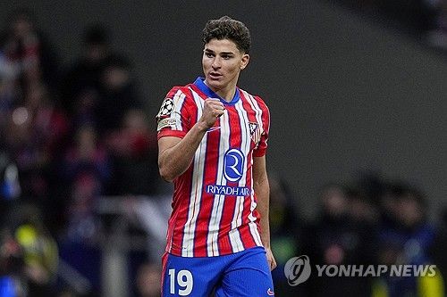 UEFA가 지난 13일(한국시간) 성명을 통해 아틀레티코 마드리드가 문의한 훌리안 알바레스의 승부차기 취소에 대한 문의에 대해 설명하면서 투 터치가 맞다고 발표했다. 연합뉴스