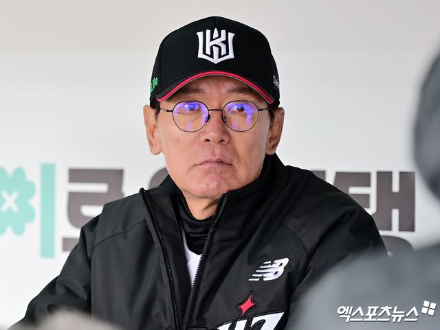 KT 위즈 이강철 감독이 17일 수원 두산전 승리로 시범경기 3연승을 달렸다. 엑스포츠뉴스 DB
