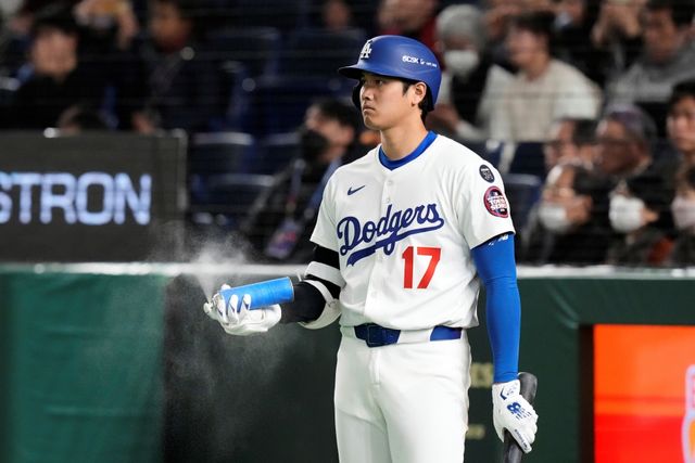 메이저리그 공식 홈페이지 MLB.com이 17일 스프링캠프 기간 100명 이상의 현역 선수를 대상으로 진행한 설문 결과를 공개했다. 현역 최고의 선수로 꼽힌 선수는 LA 다저스 오타니 쇼헤이였다. AP 연합뉴스