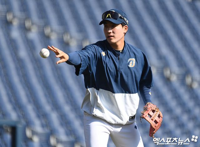 NC 내야수 한재환은 비시즌 타격 재능을 터트리며 이호준 신임 감독의 많은 기대를 받고 있다. 엑스포츠뉴스 DB
